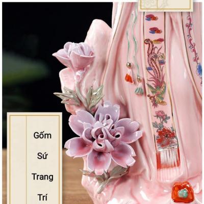TƯỢNG SỨ CÔ GÁI CẦM NHÁNH HOA